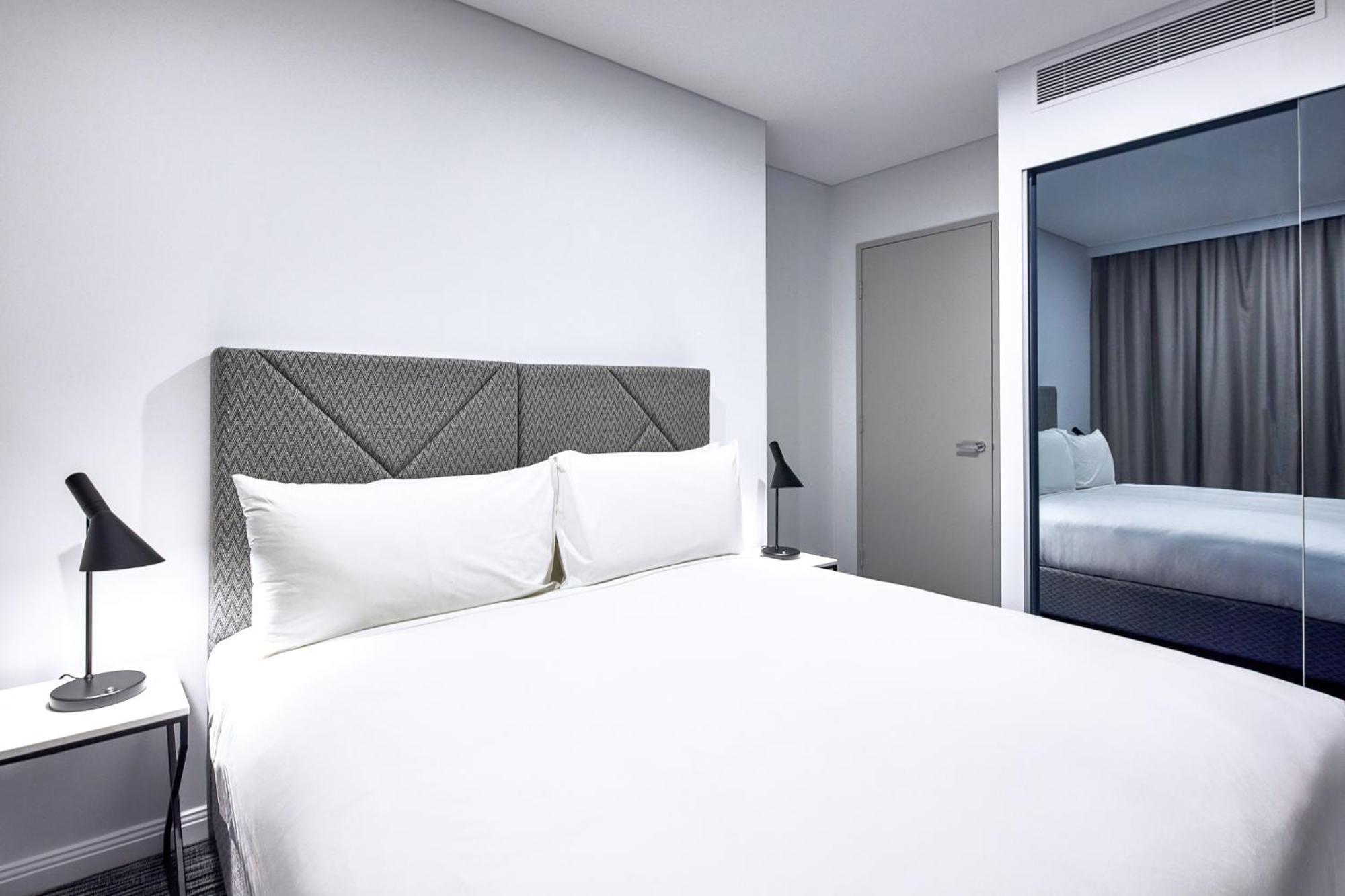 סידני Meriton Suites George Street, Parramatta מראה חיצוני תמונה